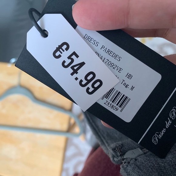 Trapeze Dress - Casual Dress - Picture 5 of 5